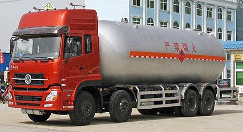 液化氣運(yùn)輸車 科技賦能，安全高效引領(lǐng)能源物流新篇章